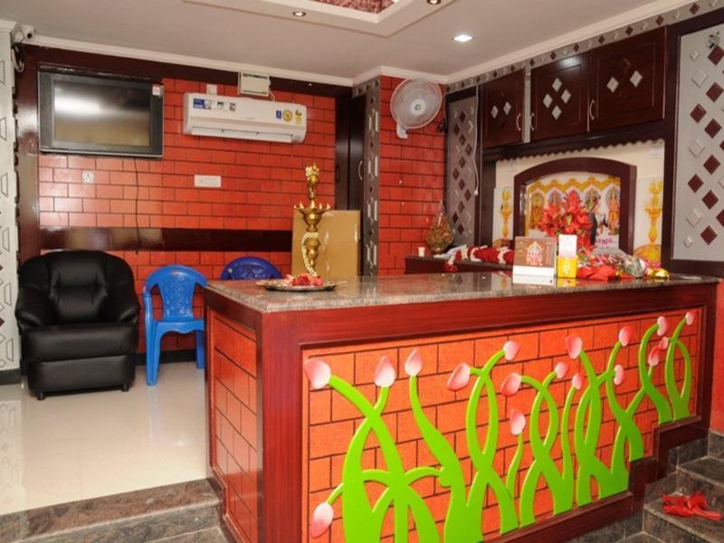 Hotel Suganthi Residency Tiruchirappalli Esterno foto